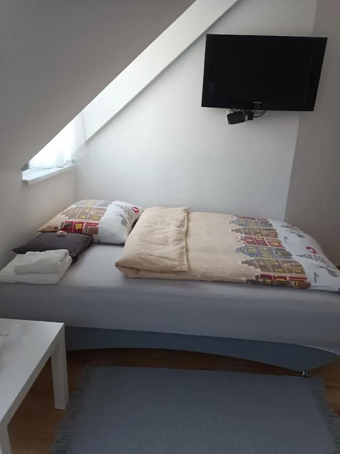 Sasvar Apartman Эгер
